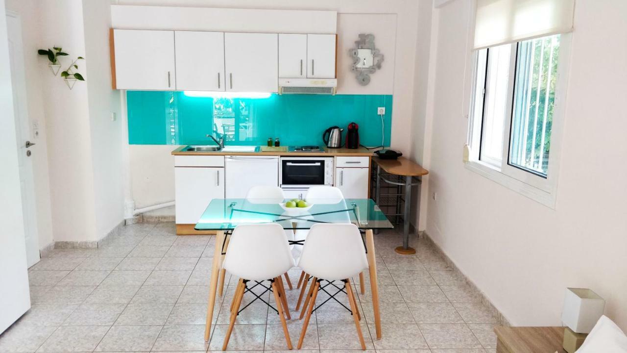 Appartement Studio Turquoise à Kalamata Extérieur photo