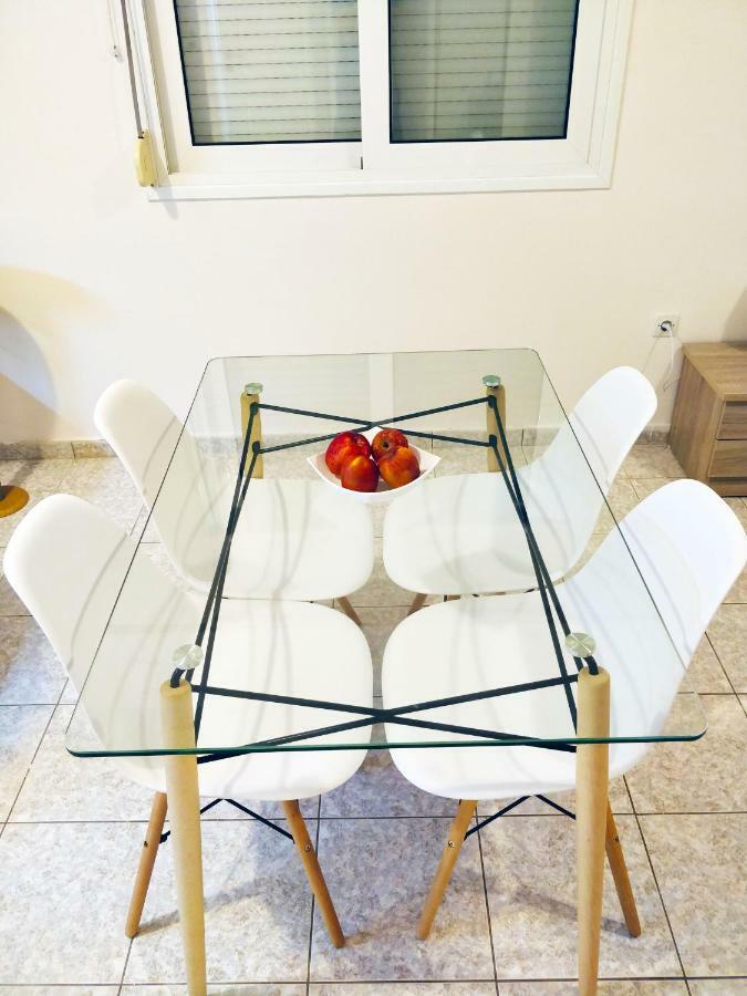 Appartement Studio Turquoise à Kalamata Extérieur photo