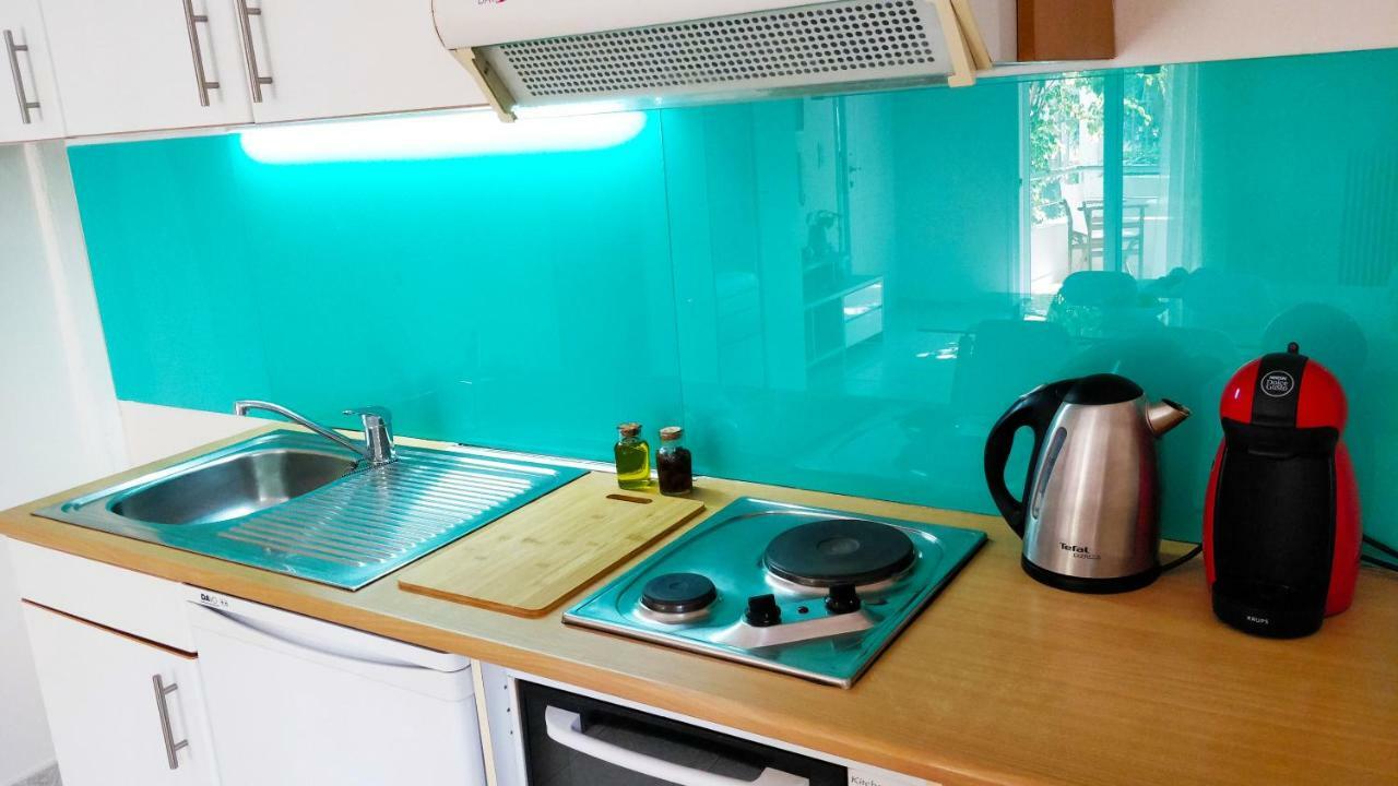 Appartement Studio Turquoise à Kalamata Extérieur photo