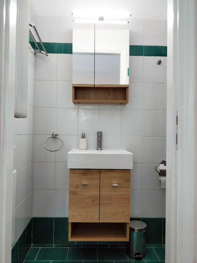 Appartement Studio Turquoise à Kalamata Extérieur photo